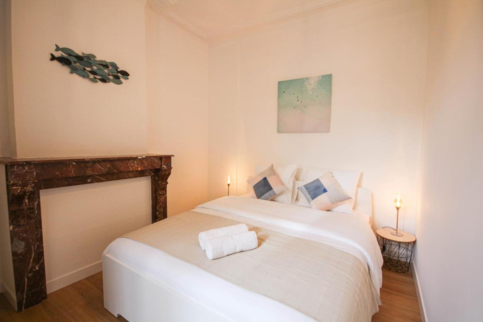 Fully-Equipped Apartment In City Center + Parking Lila Exterior foto